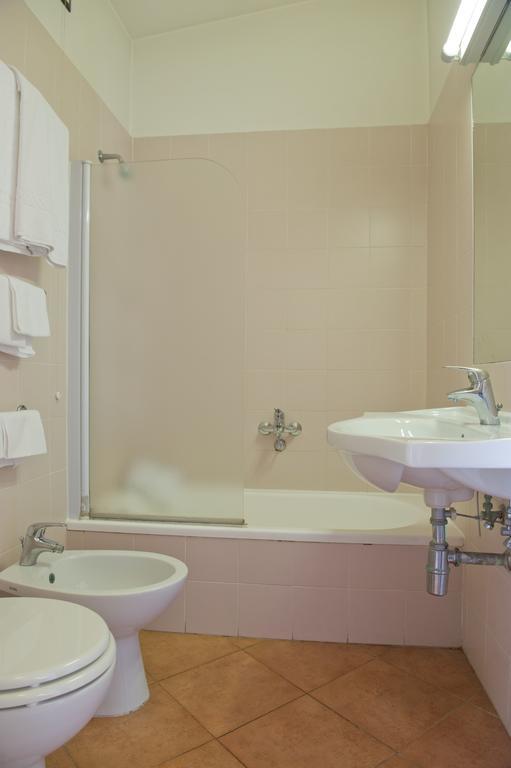 Autohotel Ravenna Ruang foto