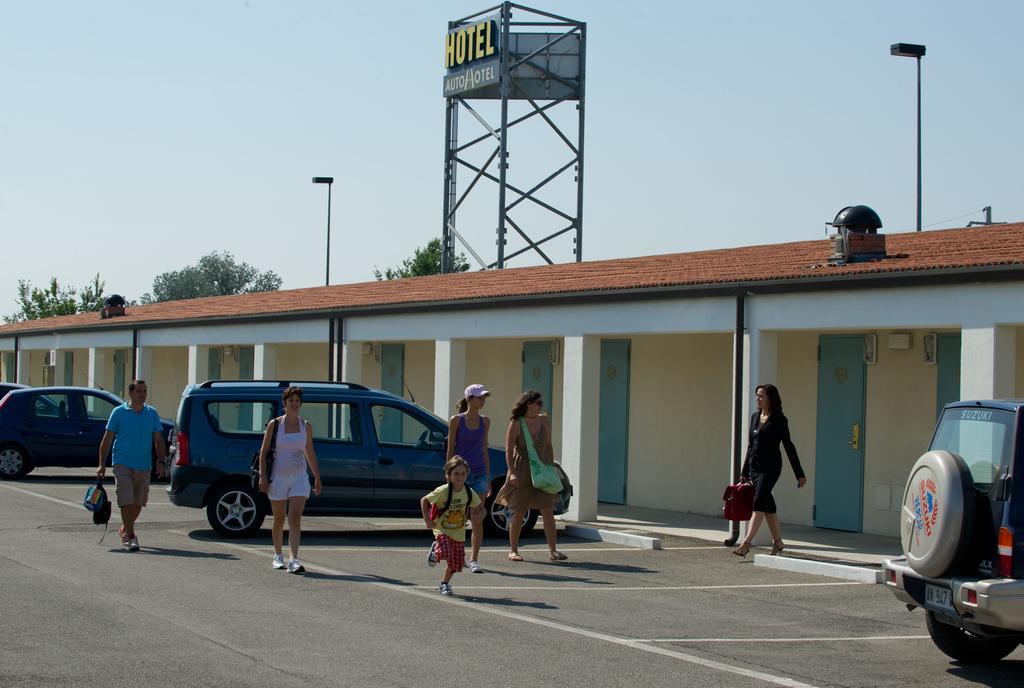 Autohotel Ravenna Bagian luar foto