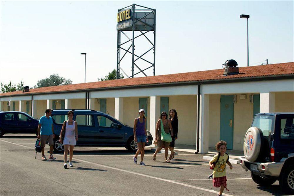 Autohotel Ravenna Bagian luar foto